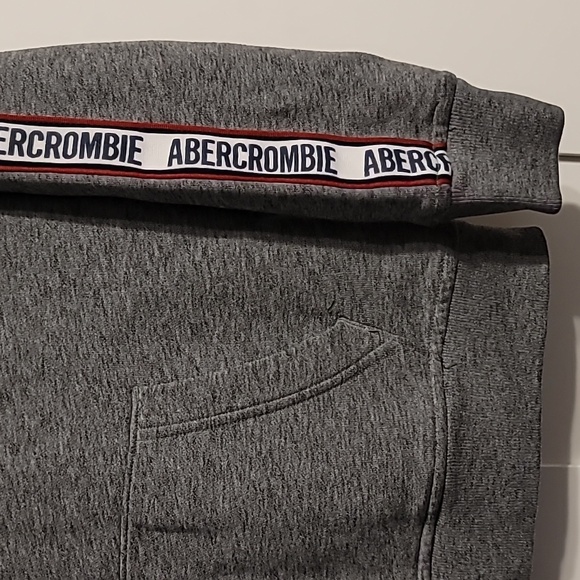 Abercrombie Kids Hoodie Boys 9/10 Gray Long Sleeve Spell-Out Logo Outdoors Comfy - Picture 4 of 9